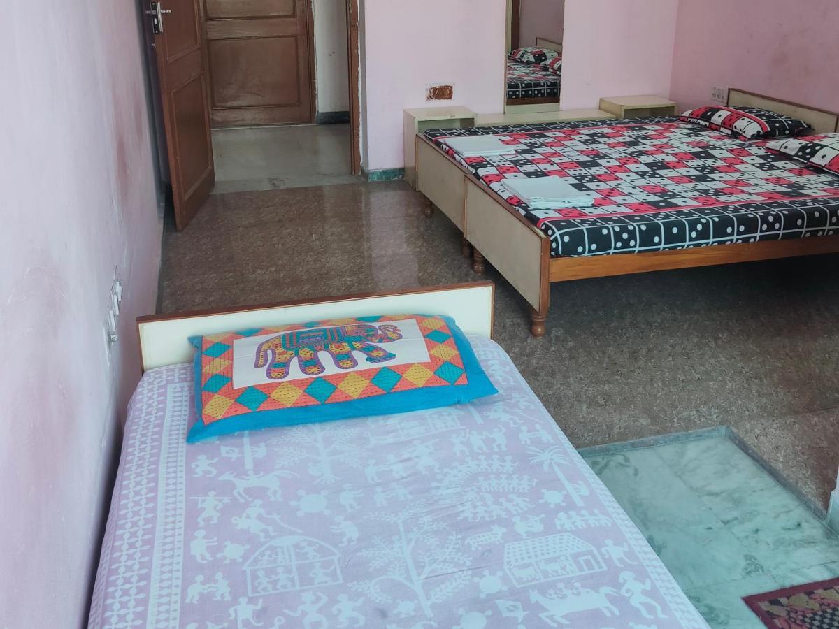جايبور Jwala Niketan Guesthouse Private Rooms المظهر الخارجي الصورة