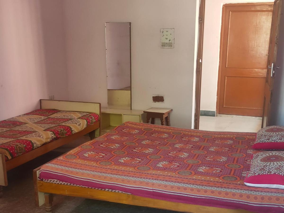 جايبور Jwala Niketan Guesthouse Private Rooms المظهر الخارجي الصورة