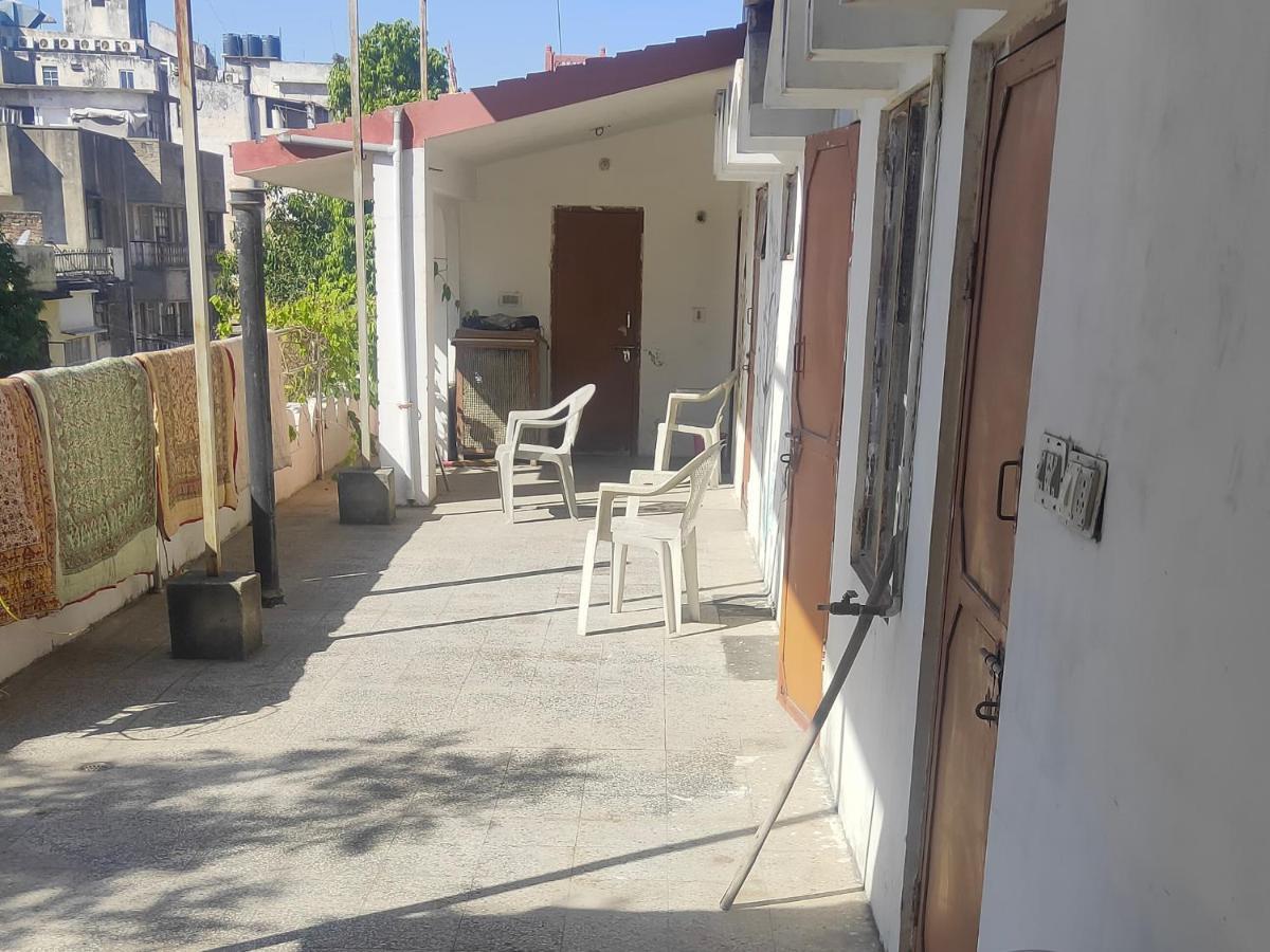جايبور Jwala Niketan Guesthouse Private Rooms المظهر الخارجي الصورة